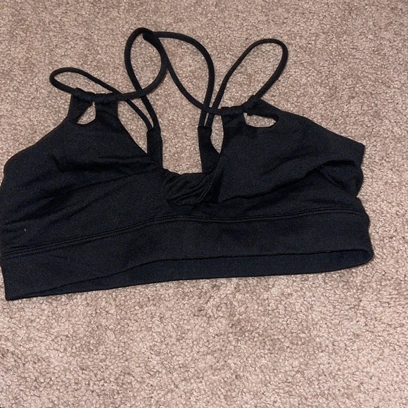 Bombshell Sportswear twisted sports bra - Picture 2 of 3
